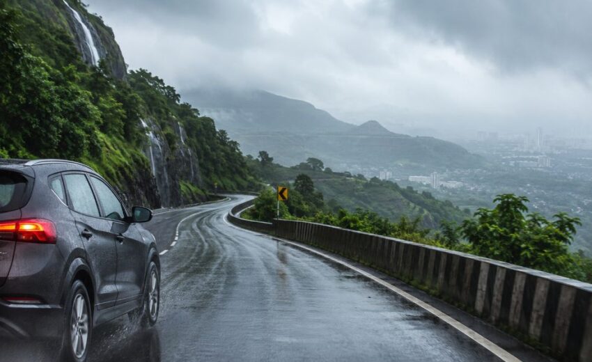 Driving Through Pune’s Monsoon – Essential Tips for Rainy Roads and Ghat Sections